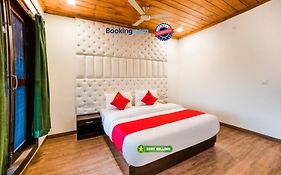 Goroomgo Blue Moon Resort Lake View Mall Road Bhimtal - Best Seller